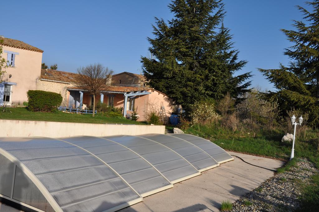 Le Petit Labouret Hotel Revest-du-Bion Bagian luar foto